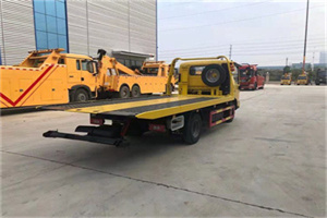 芷江西路非事故拖车