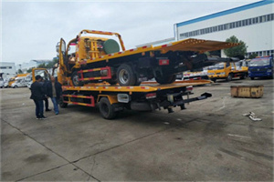 芷江西路同城汽车补胎